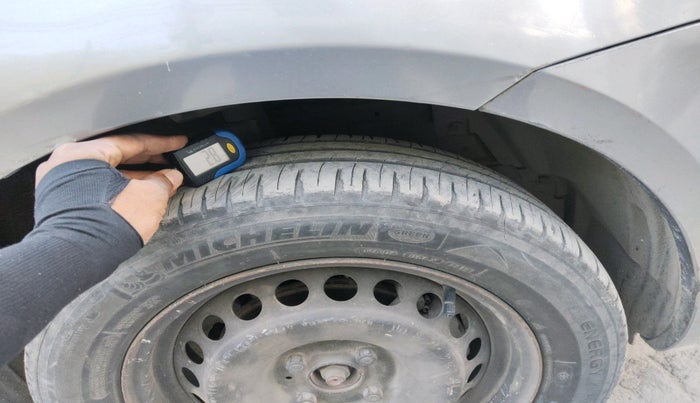 2012 Maruti Swift VXI, Petrol, Manual, 87,329 km, tyre