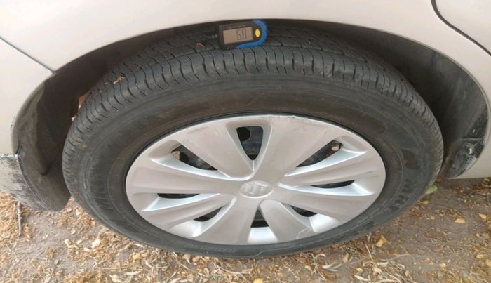 2013 Maruti Ertiga VXI, Petrol, Manual, 89,573 km, tyre