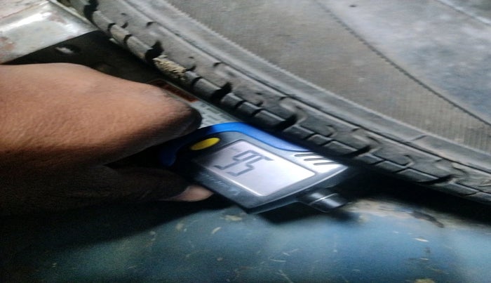 2017 Maruti Baleno DELTA DIESEL 1.3, Diesel, Manual, 90,592 km, tyre