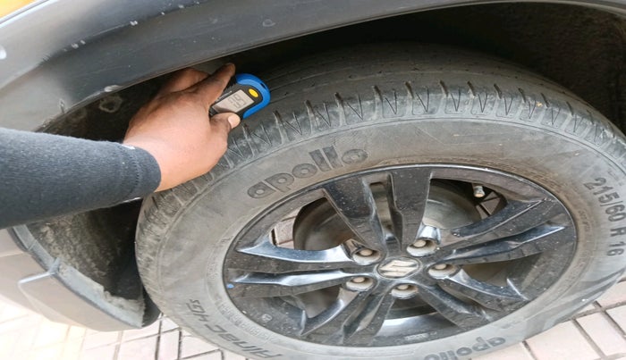 2018 Maruti Vitara Brezza ZDI PLUS AMT, Diesel, Automatic, 92,529 km, tyre