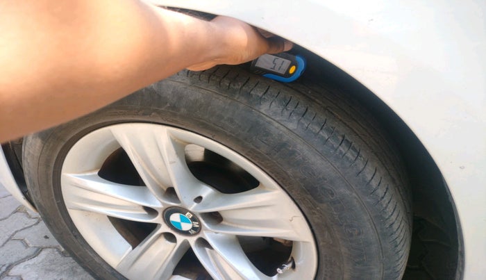 2014 BMW 3 Series 320D LUXURYLINE, Diesel, Automatic, 1,61,057 km, tyre