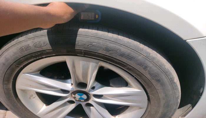 2014 BMW 3 Series 320D LUXURYLINE, Diesel, Automatic, 1,61,057 km, tyre