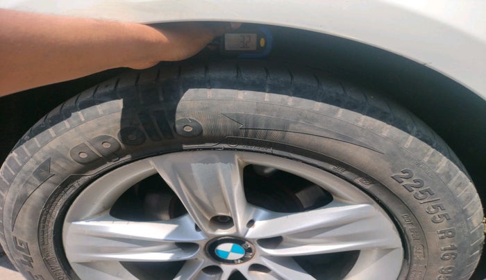 2014 BMW 3 Series 320D LUXURYLINE, Diesel, Automatic, 1,61,057 km, tyre