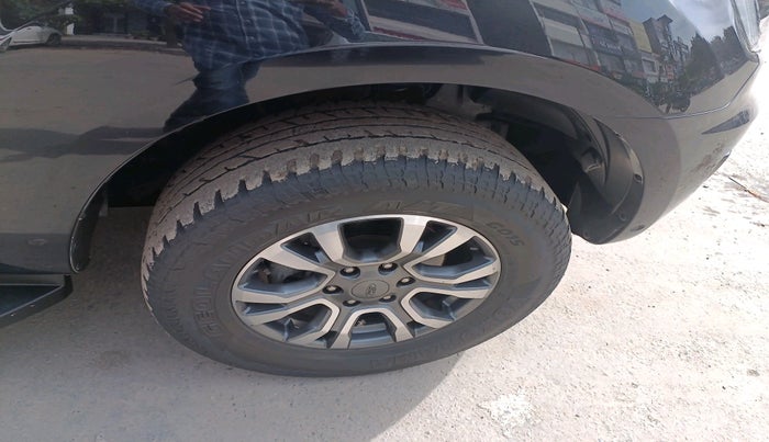 2021 Ford Endeavour TITANIUM PLUS 2.0 4X4 AT SUNROOF, Diesel, Automatic, 1,14,124 km, tyre