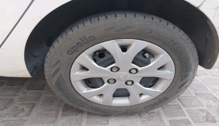 2016 Hyundai Grand i10 MAGNA 1.2 KAPPA VTVT, Petrol, Manual, 76,048 km, tyre