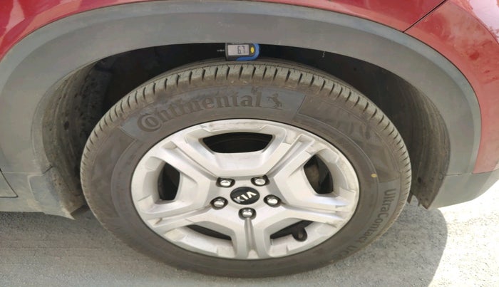 2021 KIA SONET HTX 1.5, Diesel, Manual, 1,48,255 km, tyre