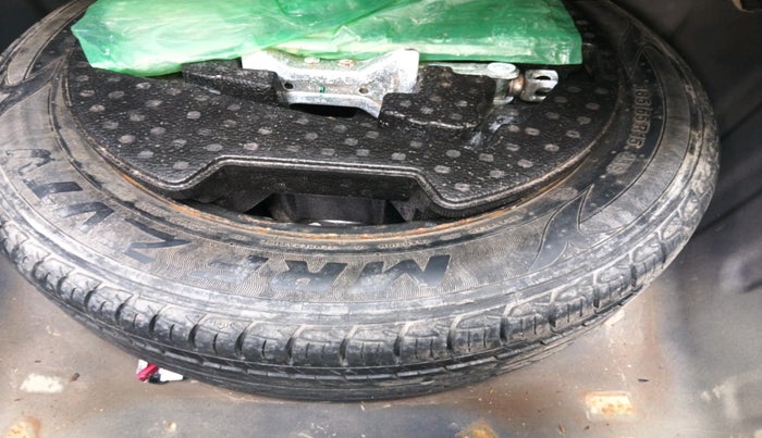 2018 Maruti Ciaz ALPHA  AT 1.5 SHVS PETROL, Petrol, Automatic, 93,033 km, tyre