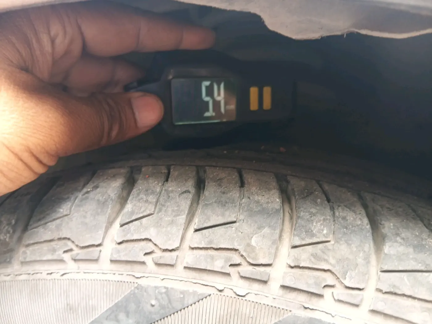 2018 Maruti Ciaz ALPHA  AT 1.5 SHVS PETROL, Petrol, Automatic, 93,033 km, tyre