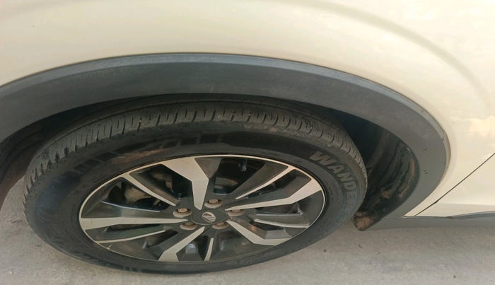 2019 Mahindra XUV300 W8 (O) 1.5 DIESEL, Diesel, Manual, 78,575 km, tyre