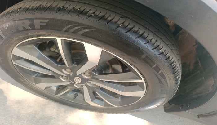 2019 Mahindra XUV300 W8 (O) 1.5 DIESEL, Diesel, Manual, 78,575 km, tyre