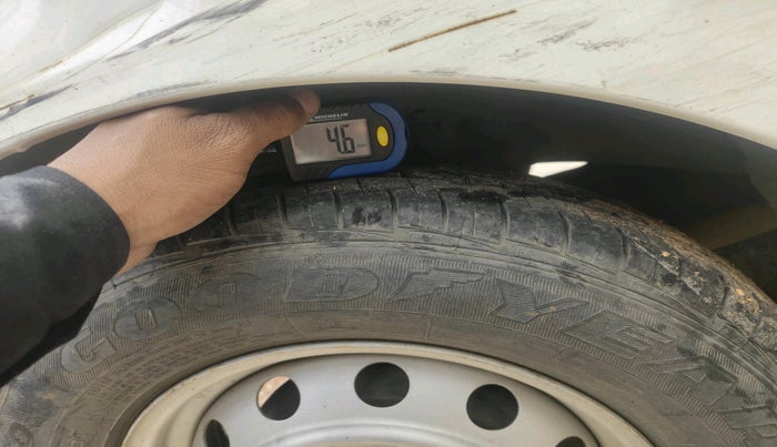 2014 Hyundai Eon ERA +, Petrol, Manual, 44,966 km, tyre