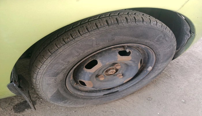 2016 Datsun Redi Go S, Petrol, Manual, 41,194 km, tyre