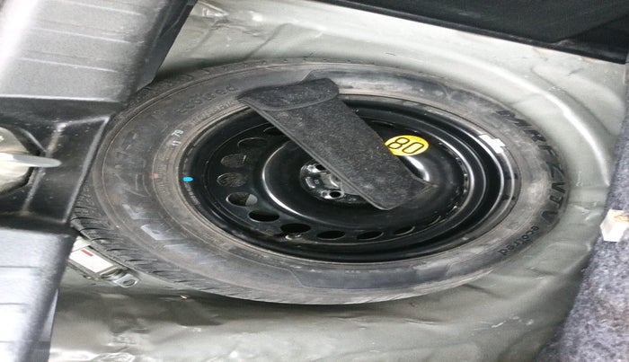 2019 Maruti Baleno ZETA PETROL 1.2, Petrol, Manual, 1,39,320 km, tyre