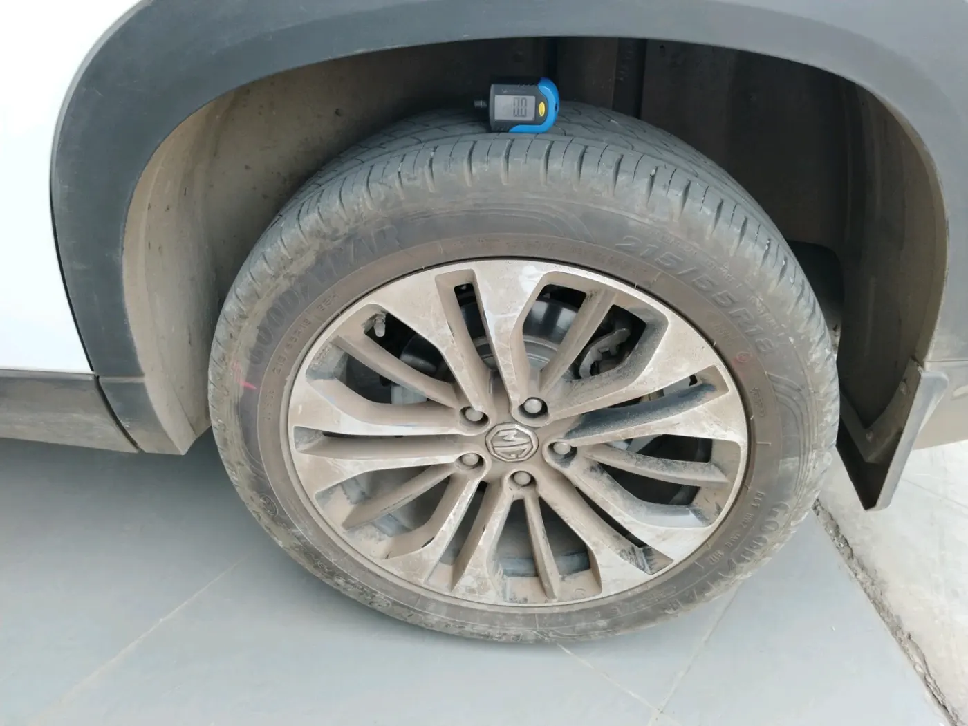 2022 MG HECTOR SHARP 1.5 PETROL CVT, Petrol, Automatic, 24,730 km, tyre