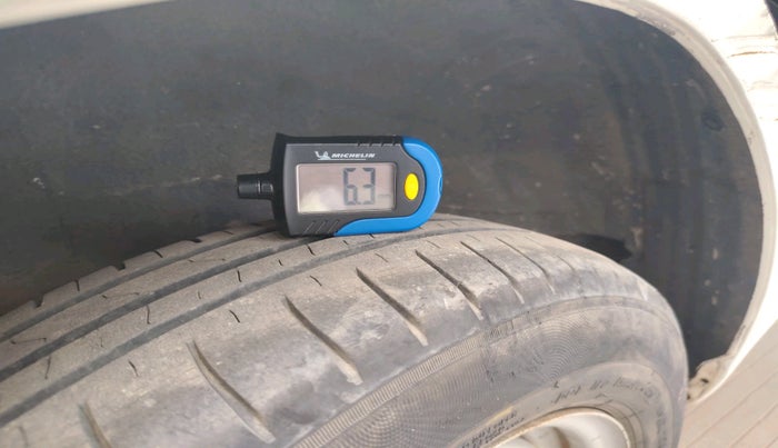 2017 Maruti Wagon R 1.0 LXI CNG, CNG, Manual, 1,02,017 km, tyre