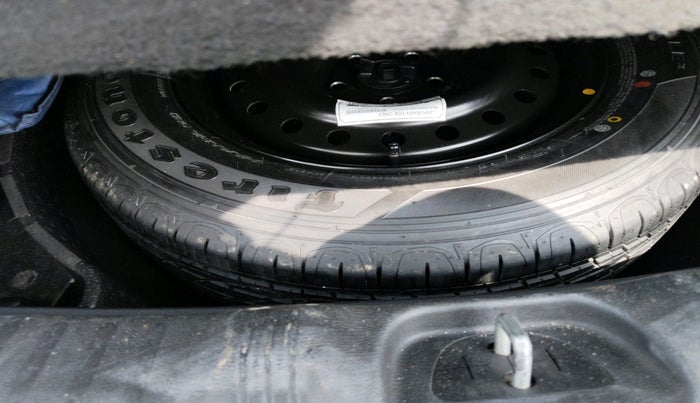 2017 Jeep Compass LIMITED 2.0 DIESEL, Diesel, Manual, 1,09,054 km, tyre