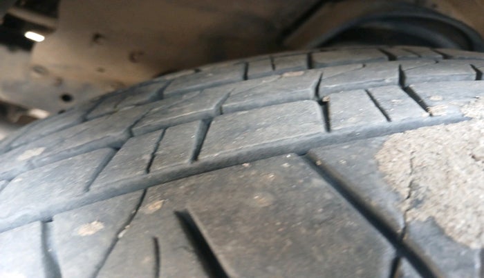 2019 Toyota Innova Crysta 2.8 ZX AT 7 STR, Diesel, Automatic, 1,45,506 km, tyre