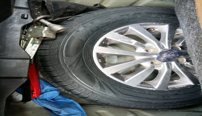 2019 Maruti Dzire VXI, Petrol, Manual, 68,751 km, tyre