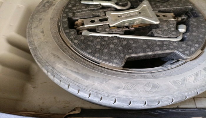 2016 Maruti S Cross ZETA 1.3, Diesel, Manual, 1,28,289 km, tyre