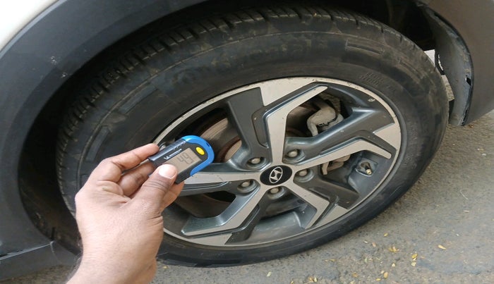 2018 Hyundai Creta SX 1.6 DIESEL DUAL TONE, Diesel, Manual, 98,224 km, tyre