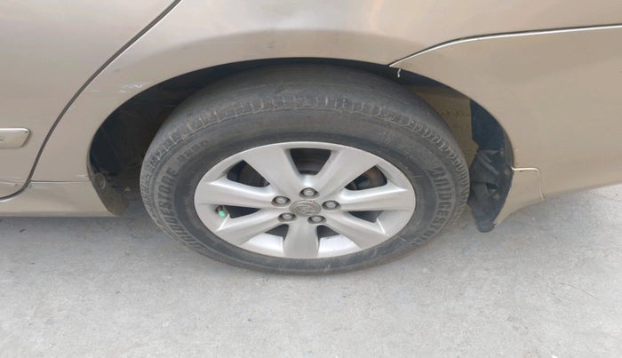 2008 Toyota Corolla Altis G PETROL, Petrol, Manual, 1,05,105 km, tyre