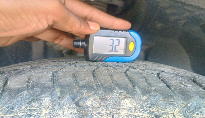 2023 Jeep MERIDIAN LIMITED PLUS AT 4X4, Diesel, Automatic, 23,851 km, tyre