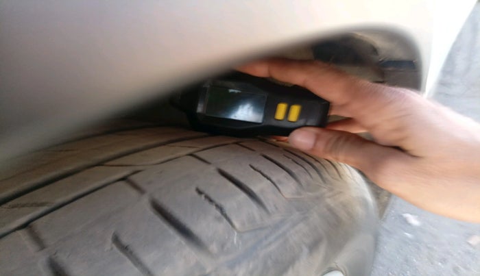 2019 Maruti S Cross ZETA 1.3, Diesel, Manual, 1,50,143 km, tyre