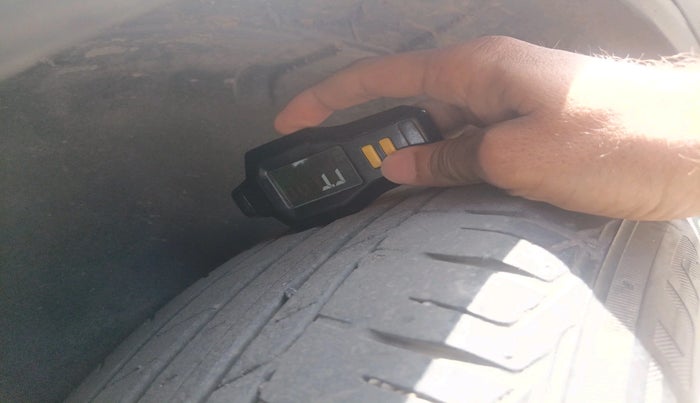 2019 Maruti S Cross ZETA 1.3, Diesel, Manual, 1,50,143 km, tyre