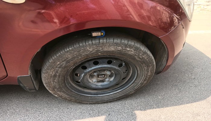 2010 Maruti Ritz LDI, Diesel, Manual, 1,13,828 km, tyre