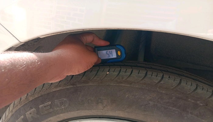 2025 Maruti Swift LXi, Petrol, Manual, 15,345 km, tyre