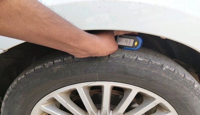 2015 Tata Zest XT 90PS DIESEL, Diesel, Manual, 1,98,116 km, tyre