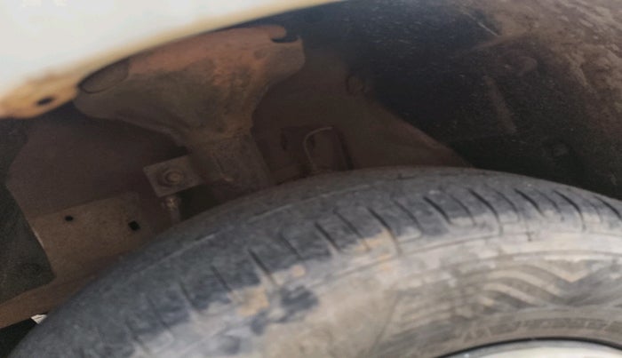 2012 Tata Indica Vista LX TDI, Diesel, Manual, 1,14,122 km, tyre