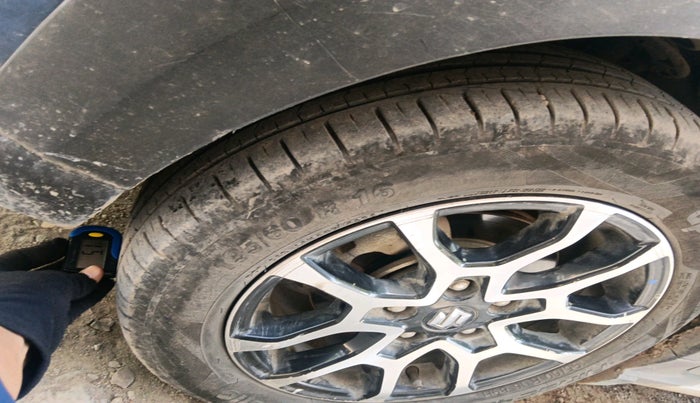 2023 Maruti XL6 ZETA CNG, CNG, Manual, 58,743 km, tyre