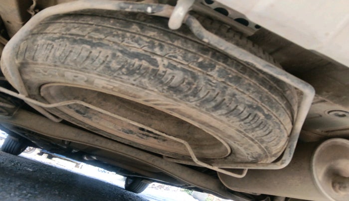 2023 Maruti XL6 ZETA CNG, CNG, Manual, 58,743 km, tyre