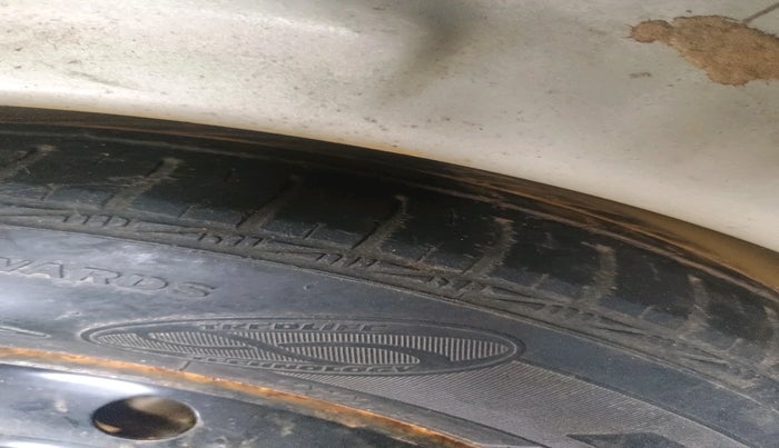 2011 Maruti Swift VDI, Diesel, Manual, 88,889 km, tyre