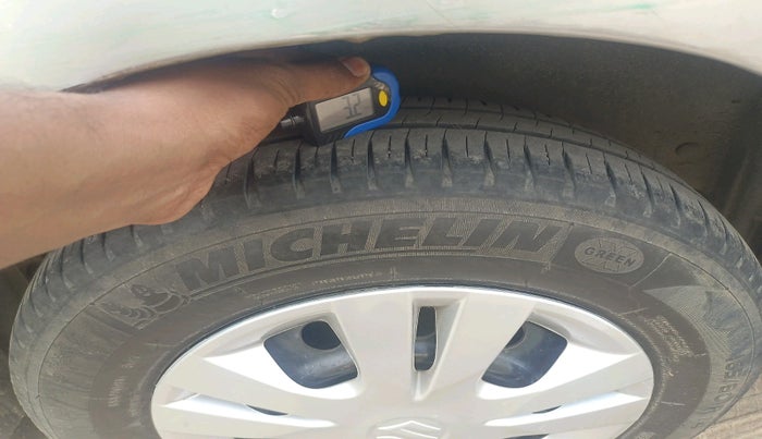 2011 Maruti Swift VDI, Diesel, Manual, 88,889 km, tyre