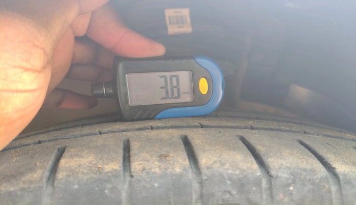 2016 Maruti Baleno ALPHA DIESEL 1.3, Diesel, Manual, 1,00,127 km, tyre