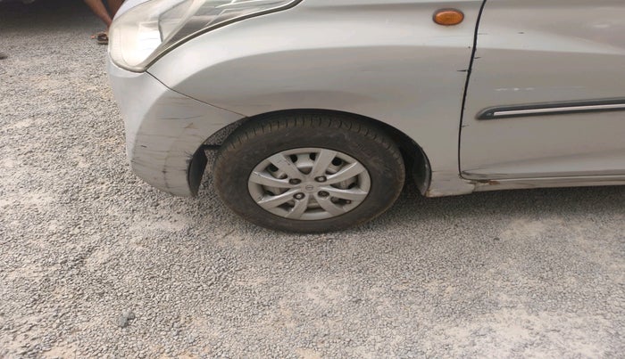 2015 Hyundai Eon D-LITE+, Petrol, Manual, 1,08,783 km, tyre