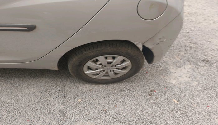 2015 Hyundai Eon D-LITE+, Petrol, Manual, 1,08,783 km, tyre