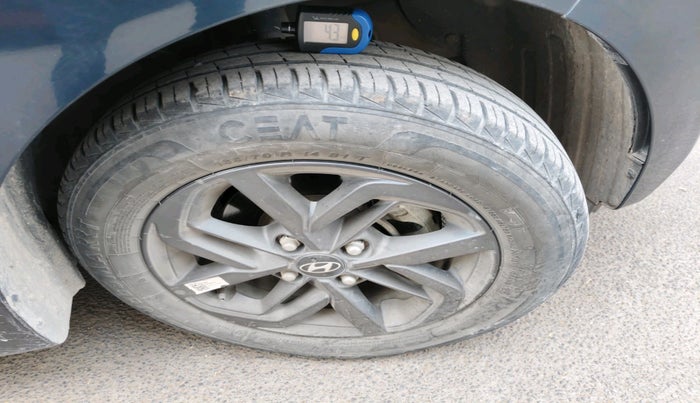 2022 Hyundai GRAND I10 NIOS SPORTZ AMT 1.2 KAPPA VTVT, Petrol, Automatic, 45,340 km, tyre