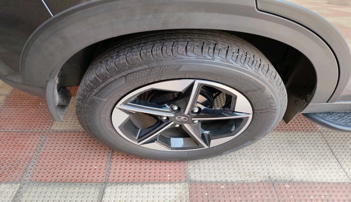 2025 Tata NEXON FEARLESS PLUS S 1.2 REVOTRON 7 DCA DT, Petrol, Automatic, 15,559 km, tyre