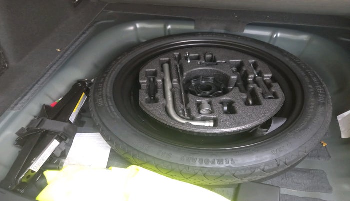 2019 Audi A3 35 TDI Premium Plus, Diesel, Automatic, 74,465 km, tyre