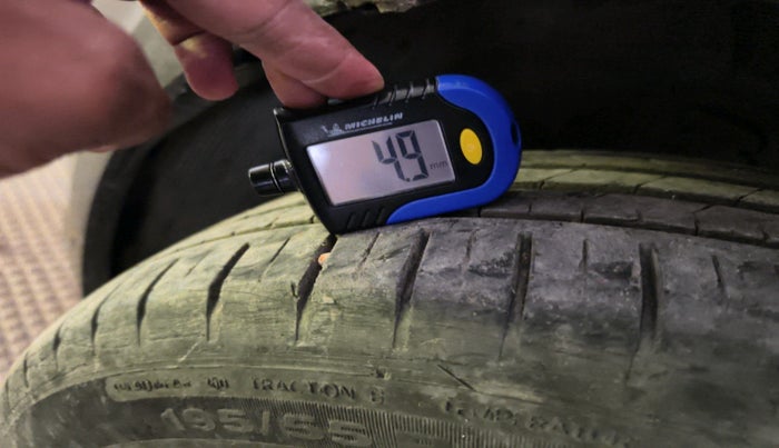 2012 Hyundai Verna FLUIDIC 1.6 CRDI SX, Diesel, Manual, 58,195 km, tyre