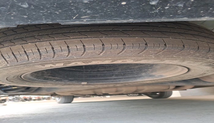 2022 KIA CARENS PRESTIGE PLUS 1.4 PETROL 7 STR, Petrol, Manual, 34,804 km, tyre