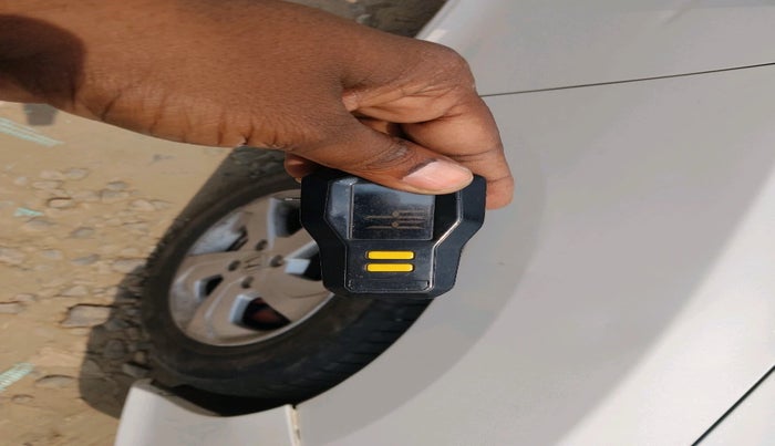 2016 Honda City 1.5L I-VTEC VX, Petrol, Manual, 1,82,010 km, tyre