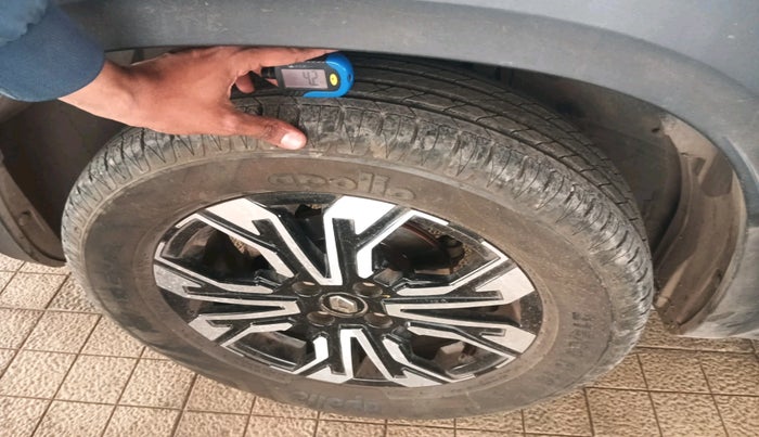 2022 Renault Kiger RXT (O) MT, Petrol, Manual, 76,074 km, tyre