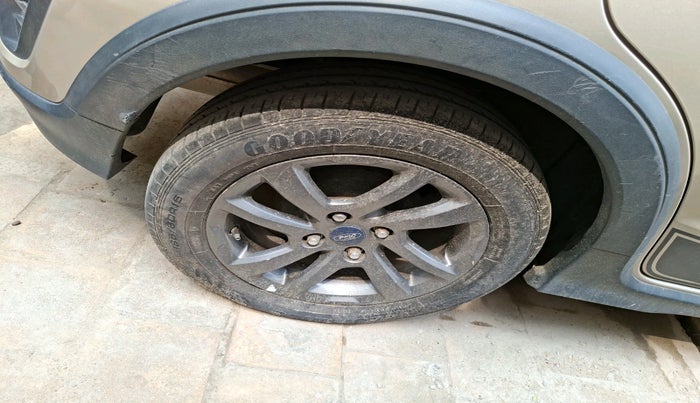 2019 Ford FREESTYLE TITANIUM PLUS 1.2 PETROL, Petrol, Manual, 23,598 km, tyre