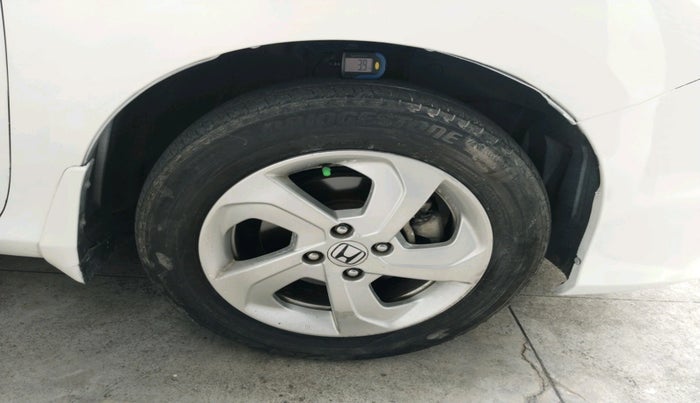 2014 Honda City 1.5L I-DTEC V, Diesel, Manual, 97,957 km, tyre