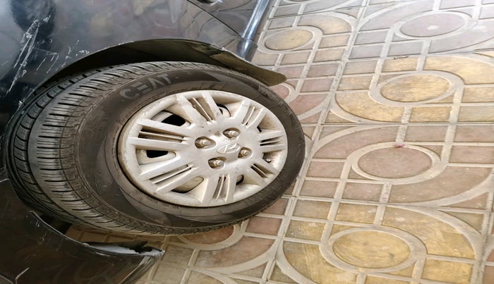 2011 Hyundai Santro Xing GLS LPG, Petrol, Manual, 1,02,449 km, tyre