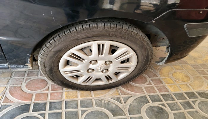 2011 Hyundai Santro Xing GLS LPG, Petrol, Manual, 1,02,449 km, tyre